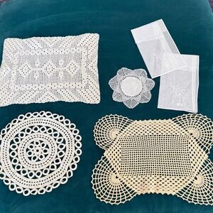 Vintage Crochet Lace Doilies Set 4 Handcrafted Floral Embroidered Handkerchiefs‎